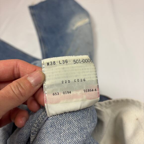 Vintage 90s Levi's 501 Straight Leg Jeans Made in USA 35x28.5 Distressed - Picture 11 of 12